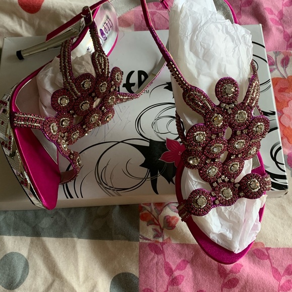 Wedding n party sandal - Picture 2 of 6